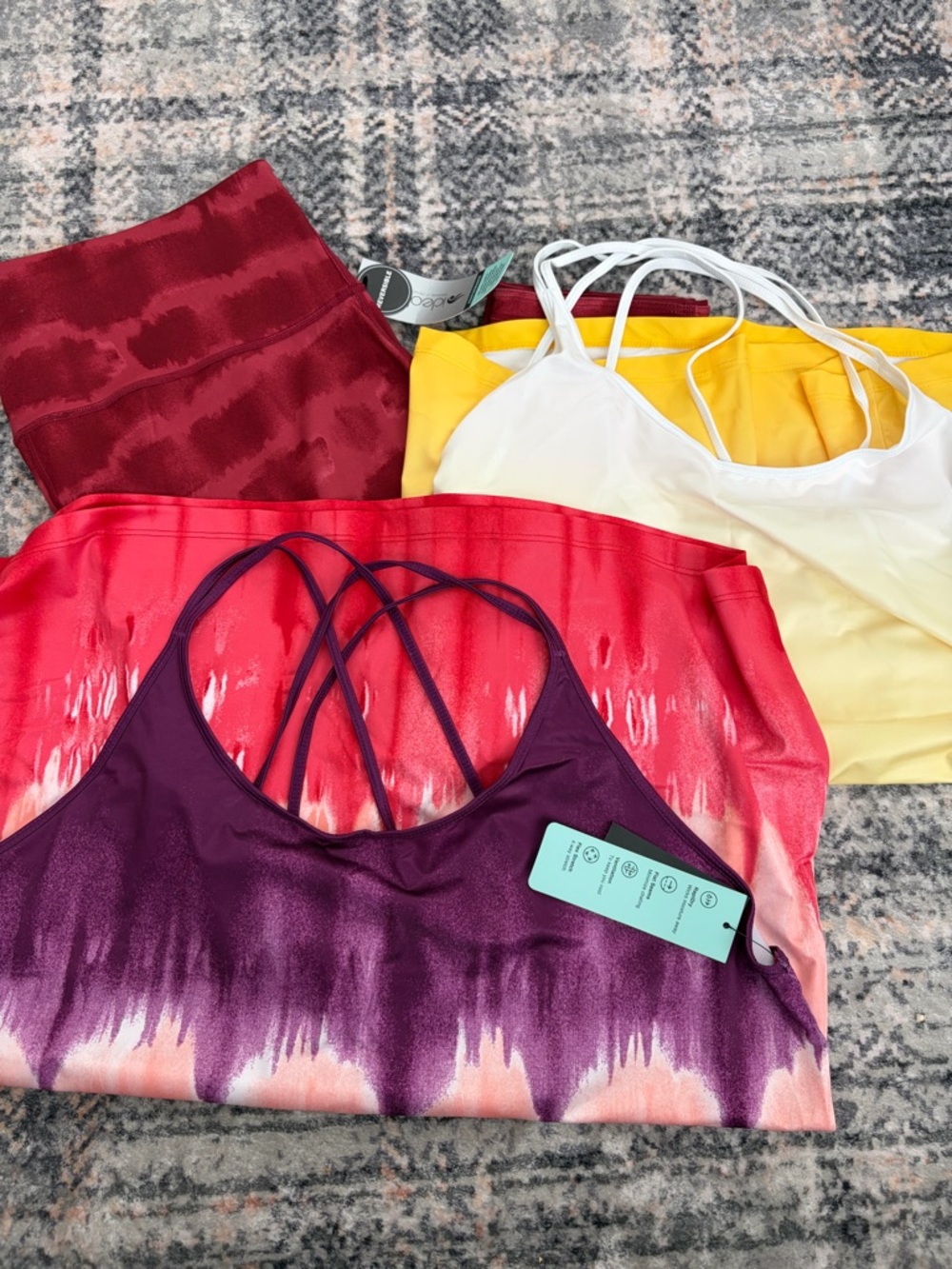 3 Piece Women’s Active XL Set Ideology NWT 7/8” Leggings Yellow And Coral Ombré